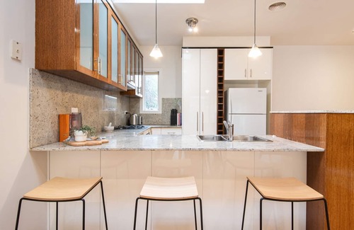 Elwood Maison | Elwood Sanctuary - walking distance to the beach