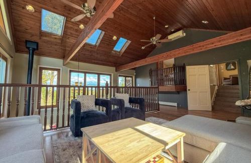 Miller Beach Maison | Elyon Hall Coach House