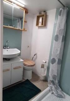 Montjean Appartement | Ema Cottage