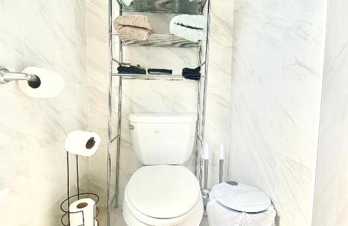 Tri-Taylor Appartement | EMALUX Condo Near Downtown,Bus,Train,Hospitals,United-Center,Fulton Market