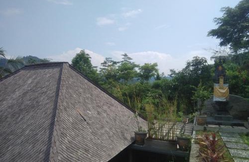 Sidemen Maison | Embang Homestay
