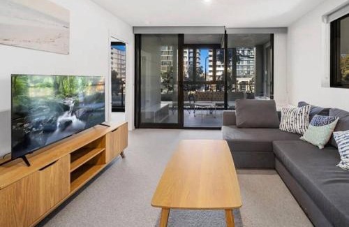 Lyneham Appartement | Embark Luxe 2BR 2Bath Apartment in Lynham 1 Secure Carpark Wifi Canberra