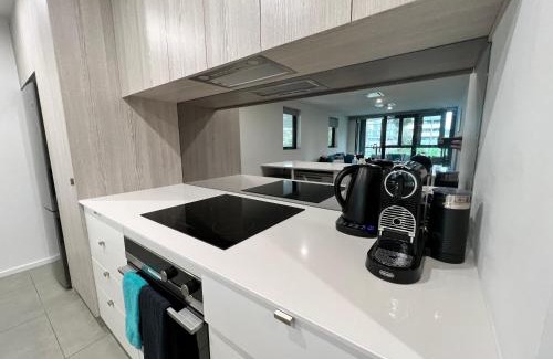 Lyneham Appartement | Embark Luxe 2BR 2Bath Apartment in Lynham 1 Secure Carpark Wifi Canberra
