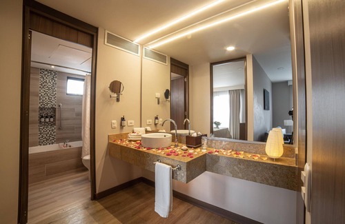 Financial District Hôtel | Embassy Suites by Hilton Bogota - Rosales