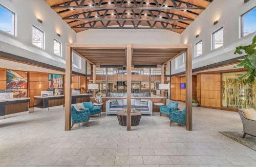 Romulus Hôtel | Embassy Suites by Hilton Detroit Metro Airport