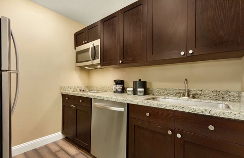 Yamacraw Village Hôtel | Embassy Suites by Hilton Savannah Historic District