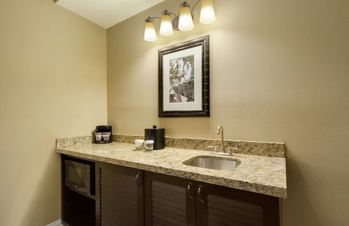 Yamacraw Village Hôtel | Embassy Suites by Hilton Savannah Historic District