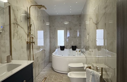 Siderno Marina Lit Et Petit-Déjeuner | Emerella Luxury Suites-Siderno Lungomare