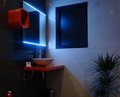 Chasseneuil-du-Poitou Maison | EMLAVIE - Maison familiale et Loft SPA - à 3km Futuroscope