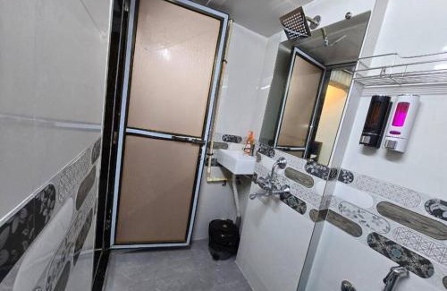 Pali Hill Appartement | Emly Villa Comfortable Cozy 1bhk Apartment