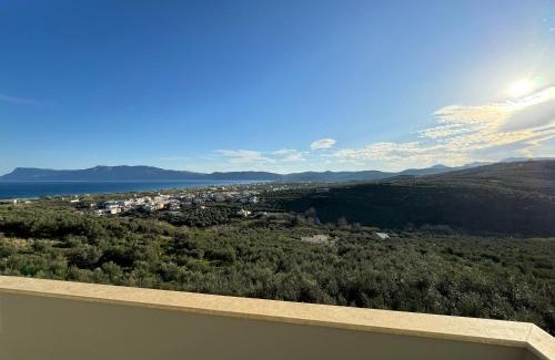 Kissamos Appartement | Emmanuel's Sea View Luxury Apartment