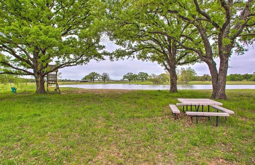Emory Cottage | Emory Escape w/ Pond Access < 13 Mi to Lake!