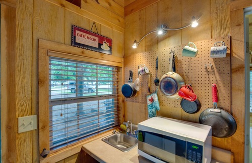 Emory Appartement | Emory Studio Cabin w/ Lake Fork Boat Access!