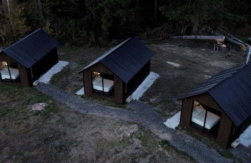 Brandon Cabine | Emrose Luxury Cabins 1