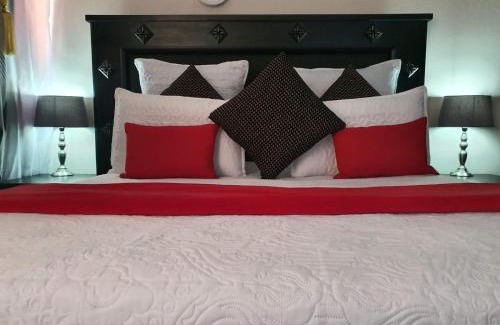 Magaliesberg Maison | Emtec Farm Accommodation