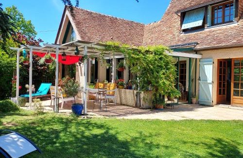 Fille Lit Et Petit-Déjeuner | En pleine campagne, proche du Mans - chambre d'hôtes