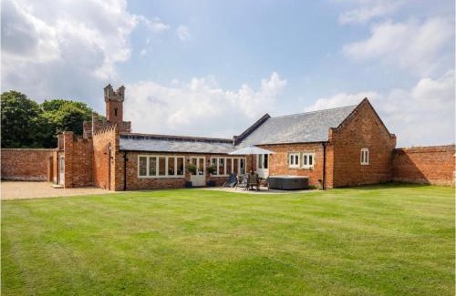 Salhouse Maison | Enchanted Cottage