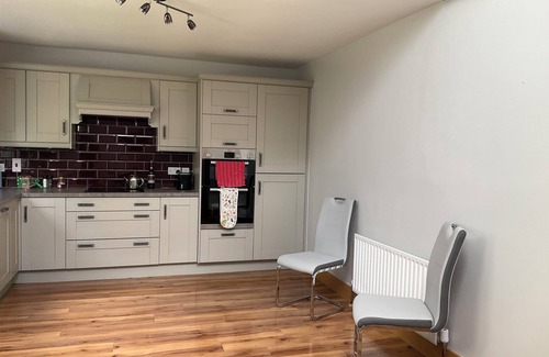 Clane Maison | Enchanting 3-bedroom bungalow in Clane