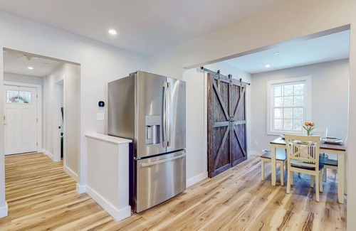 Gorham Maison | Enchanting 3BR Farmhouse Retreat Nature Getaway