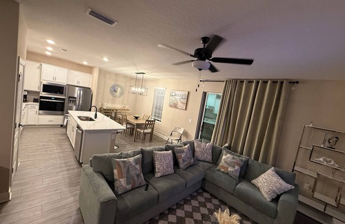 Reunion Maison | Enchanting 6-bedroom house with AC in Kissimmee