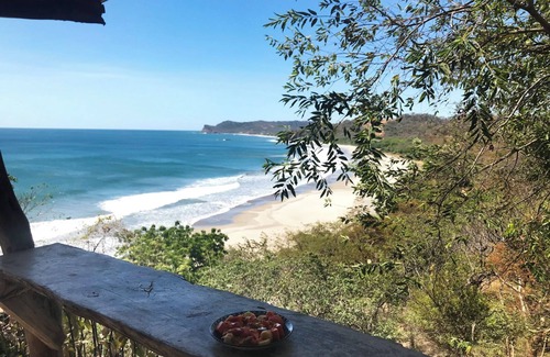 El Gigante Cabine | Enchanting cabin with amazing beach views in Gigante, Tola