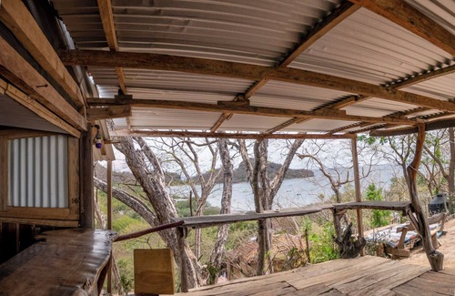 El Gigante Cabine | Enchanting cabin with amazing beach views in Gigante, Tola