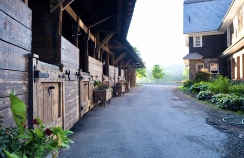 Pine Plains Maison | Enchanting cottage in a private oasis