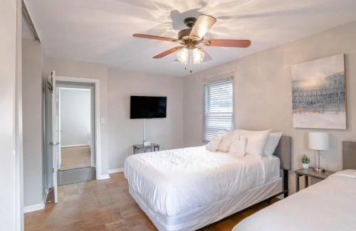 Mobile Maison | Enchanting Forestwood Retreat