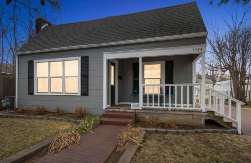 Cherry Street Maison | Enchanting Home at TU & Cherry Street
