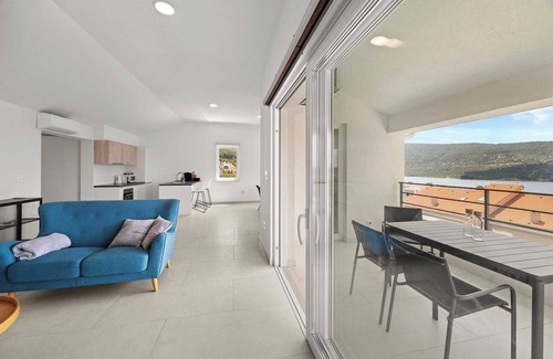 Cres Appartement | Enchanting Summer Apartment with Sea View