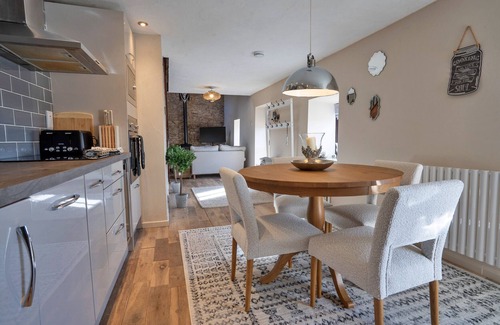 Buxton Cottage | End Barn at Blackclough Farm