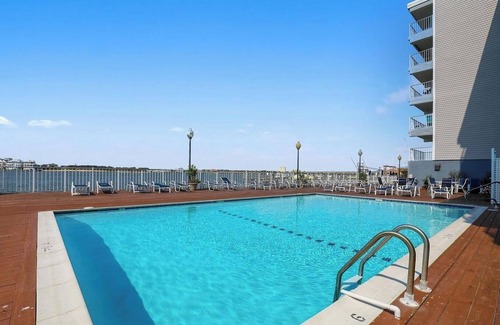 Ocean City Copropriété | End Unit Condo at the Inlet, 2 Blocks to the Boardwalk