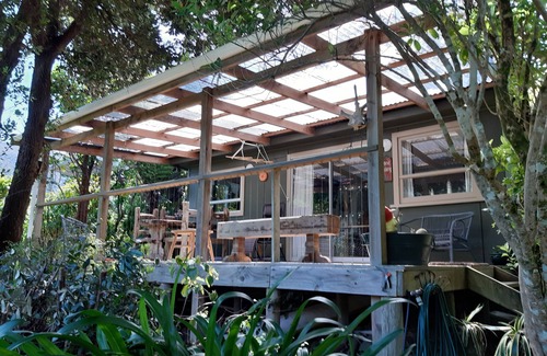 Furneaux Maison | Endeavour Inlet, The Pines, On the QCT track. 25min stroll to Furneaux Lodge