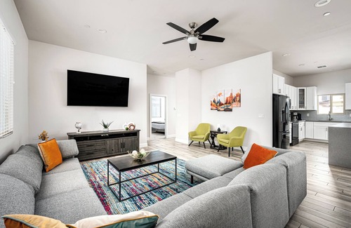Scottsdale Estates Ten Maison | Endless entertainment and 1.5 miles from Old Town, stay at Sunbaked Terrace