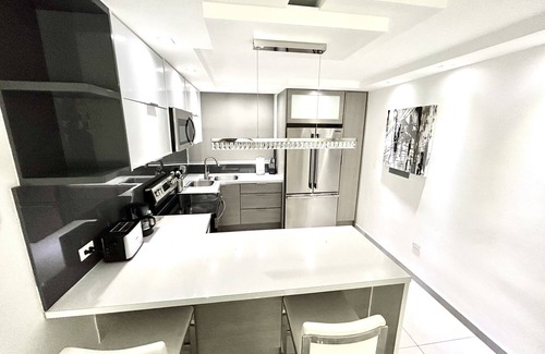Mediania Alta Appartement | Endless Summer Family Retreat, Beach Front Condo + 5 Pools!