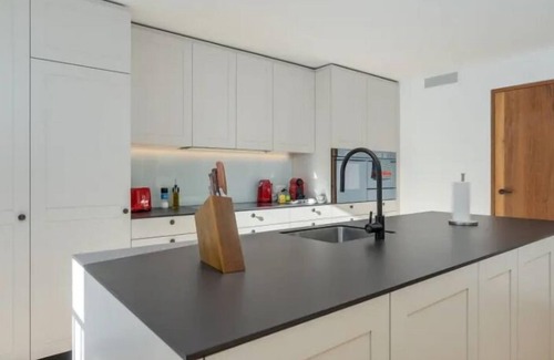 Engelberg Appartement | Engelberg Four Bedroom Apartment With Mountain View