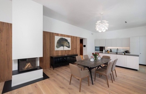 Engelberg Appartement | Engelberg Two Bedroom Apartment With Mountain View