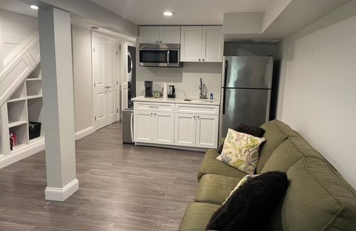 Eckington Appartement | English basement