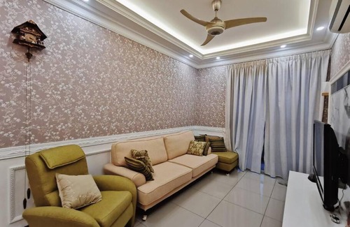 Taman Megah Ria Appartement | English Homestay Seaview Johor Bahru Permas 6 pax