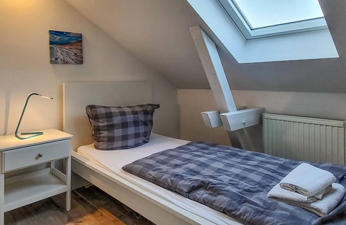 Behnkendorf Appartement | Enjoy a beautiful view of the countryside in this vacation apartment!