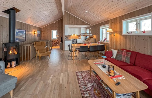 Vestre Slidre Appartement | Enjoy a great holiday in this fantastic holiday apartment with sweeping views of the countryside.