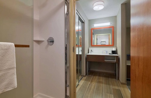 Smithfield Hôtel | Enjoy a Hassle-Free Stay - Central Location, Near Colleges, Casino & Providence