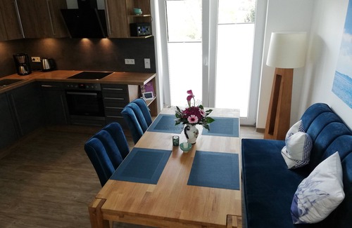 Lauterbach Appartement | Nouvel appartement penthouse avec terrasse sur le toit et deuxième balcon