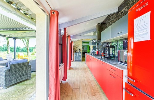 Septfonds Maison | Enjoy a relaxing and pleasant vacation in this tasteful and individual vacation apartment.