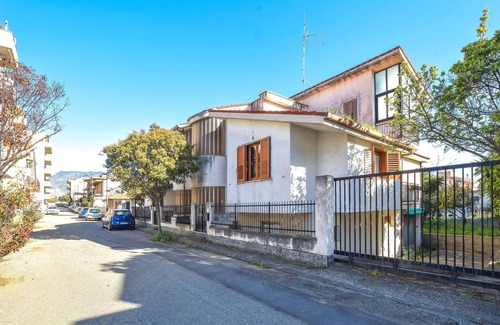 Reggio Calabria Maison | Enjoy a wonderful stay in this semi-detached house in Galana.