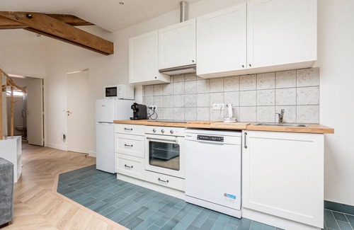 Esbly Appartement | Enjoy a wonderful vacation in this modern vacation apartment.