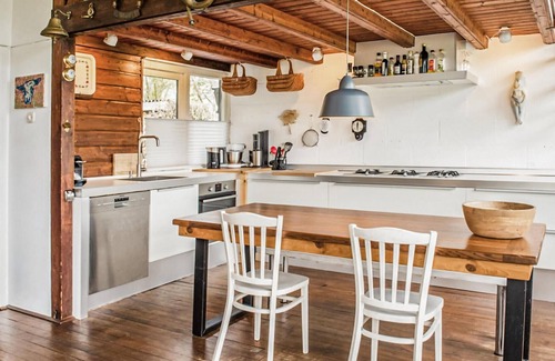 Boornzwaag Maison | Enjoy an unforgettable time in this vacation home near the water.