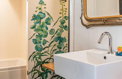 Boornzwaag Maison | Enjoy an unforgettable time in this vacation home near the water.