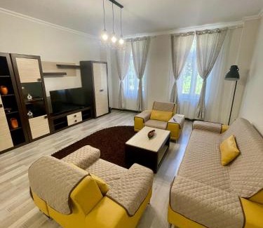 Cluj-Napoca Appartement | Enjoy Apartments - Central Villa Retreat