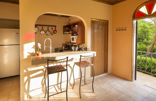 Ciudad Colon Maison | Profitez du beau temps dans un espace merveilleux. Parfait pour les snowbirds